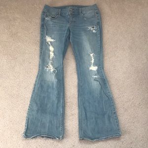 American Eagle Distressed Jeans